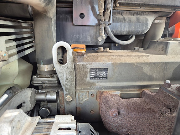 Hitachi Zaxis 85US-5A 12 of 21