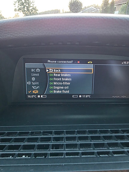 BMW 750i 19 of 29