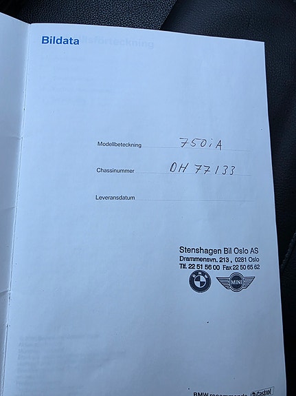 BMW 750i 21 of 29