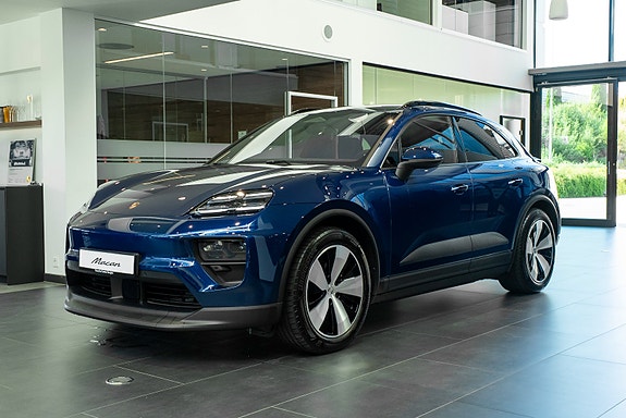 Porsche Macan 4 of 27