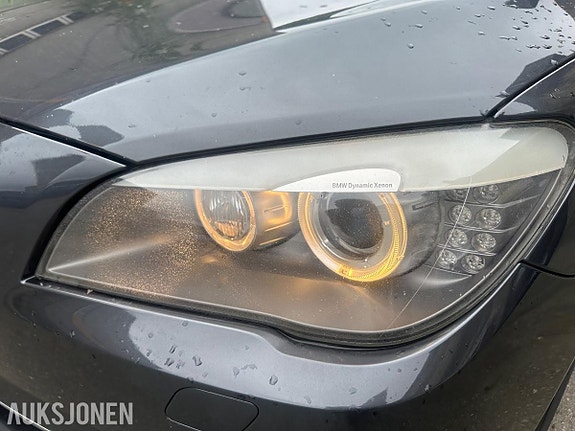 BMW 7-Serie 18 of 18