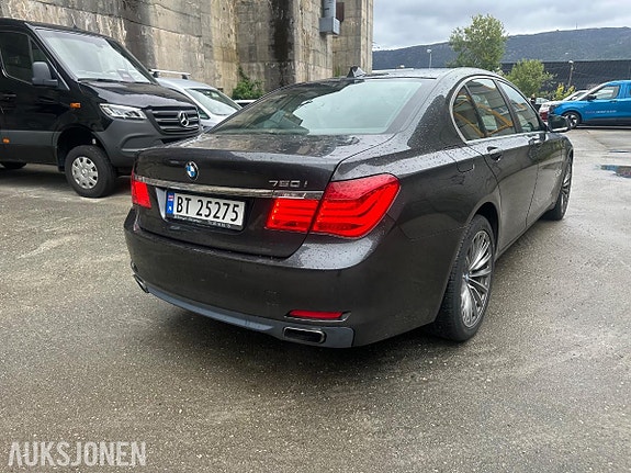 BMW 7-Serie 5 of 18