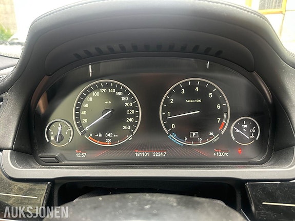 BMW 7-Serie 13 of 18