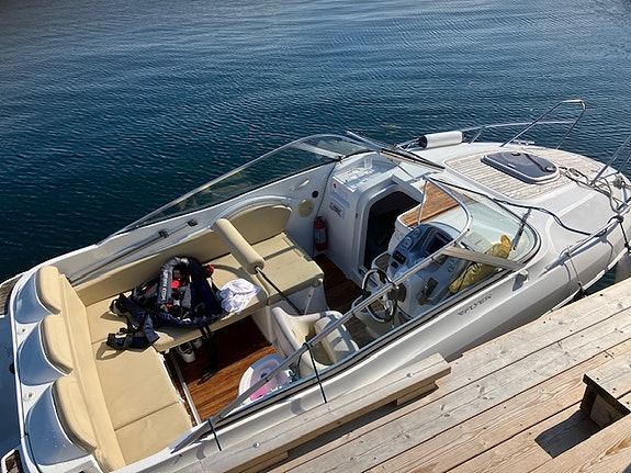 Daycruiser 21 fot:  Beneteau Cabrio Flyer 650 fra 2010 18 of 20