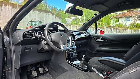 Citroen DS3 10 of 16