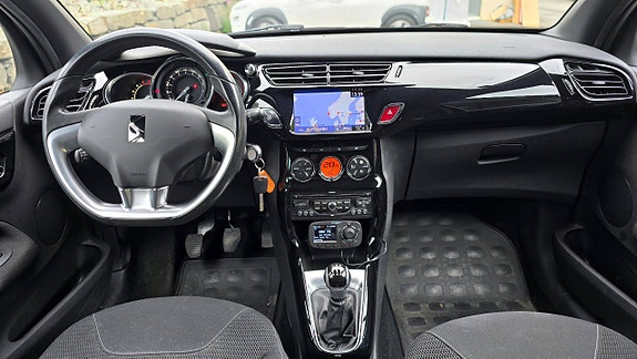 Citroen DS3 9 of 16