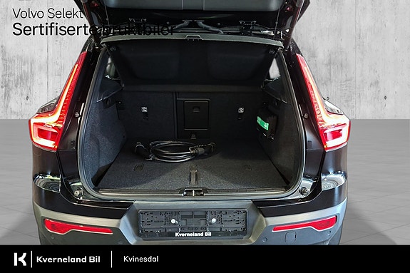 Volvo XC40 26 of 29