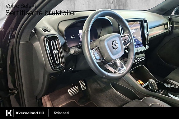 Volvo XC40 11 of 29