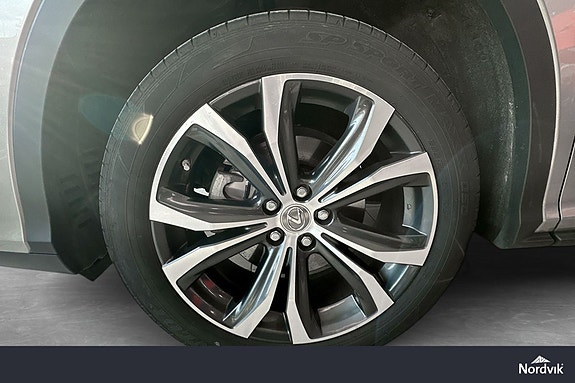 Lexus RX450h 28 of 28