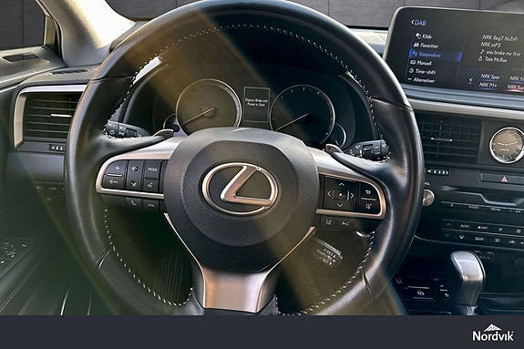 Lexus RX450h 17 of 28