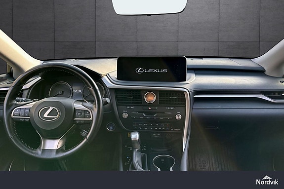 Lexus RX450h 16 of 28