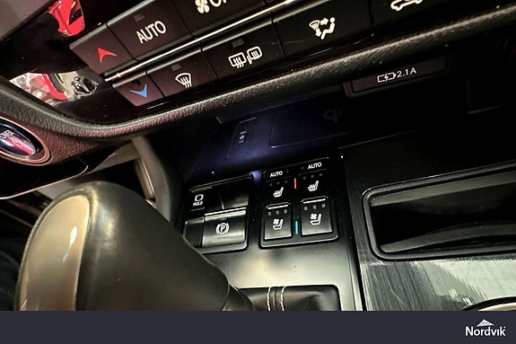 Lexus RX450h 27 of 28