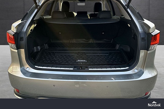Lexus RX450h 14 of 28