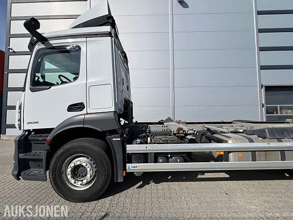 Mercedes-Benz Actros 2635 6x2 vekselflakbil med Zepro bakløfter 2 of 30