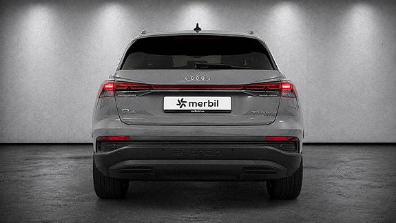 Audi Q4 e-tron 5 of 26