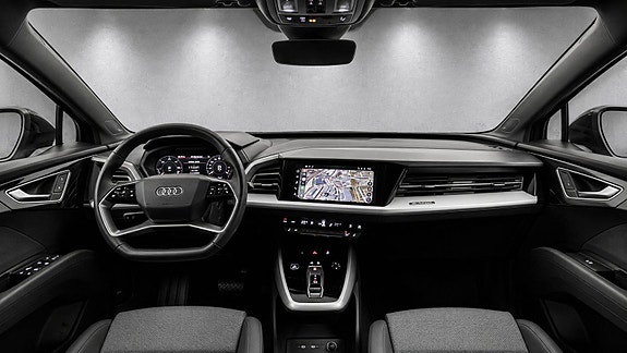 Audi Q4 e-tron 14 of 26