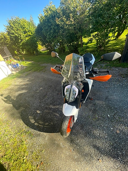 KTM 390 Duke 4 of 10
