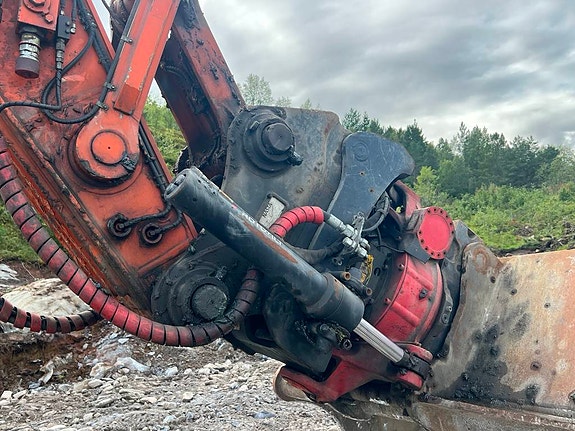 Hitachi ZX 300 -7 7 of 13