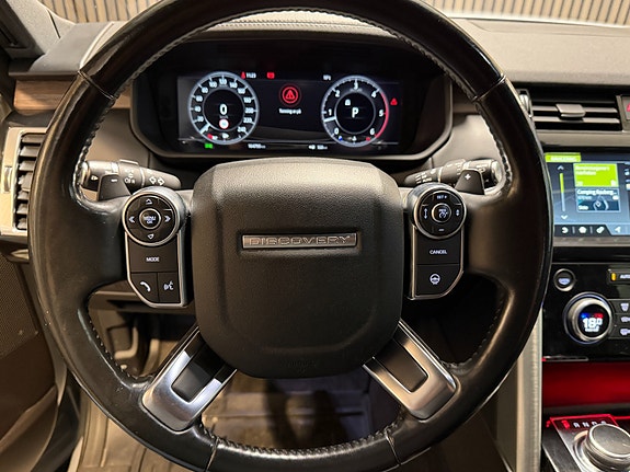 Land Rover Discovery 13 of 25