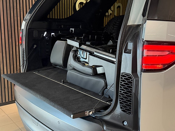 Land Rover Discovery 7 of 25