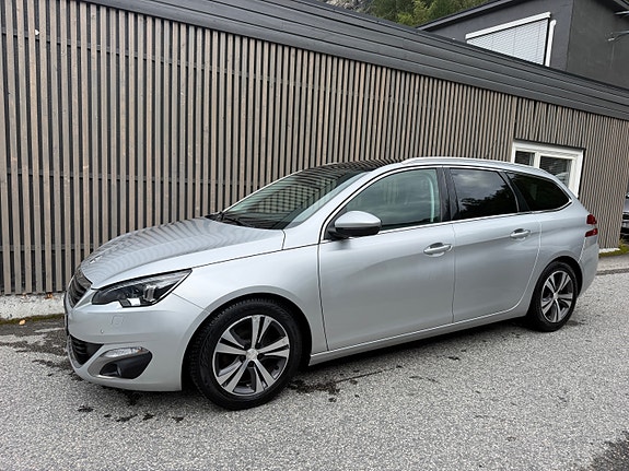 Peugeot 308 7 of 30