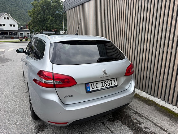 Peugeot 308 10 of 30