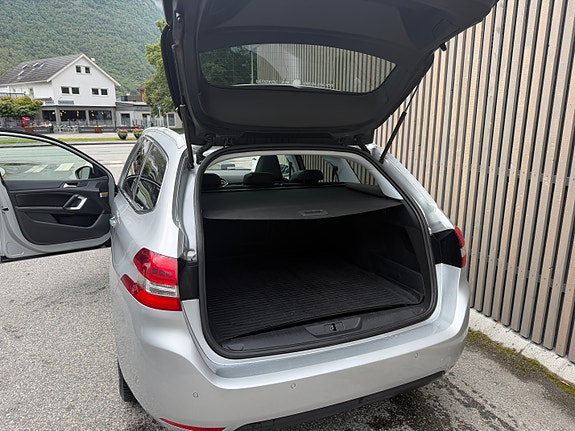 Peugeot 308 22 of 30