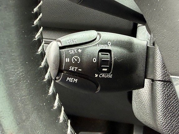 Peugeot 308 16 of 30