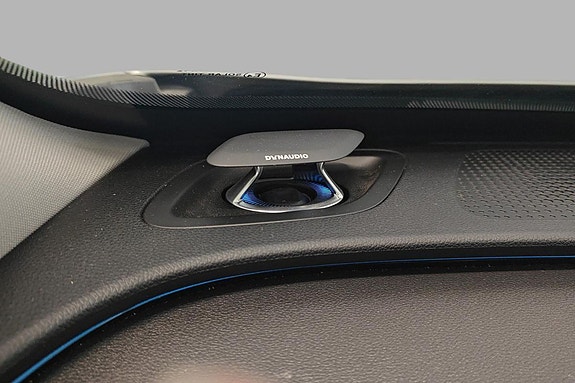 XPeng P7 14 of 26