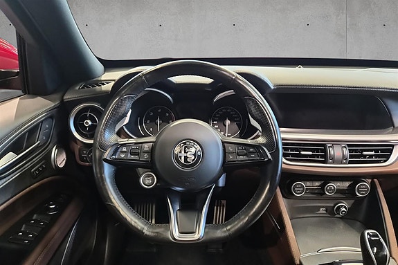 Alfa Romeo Stelvio 14 of 20