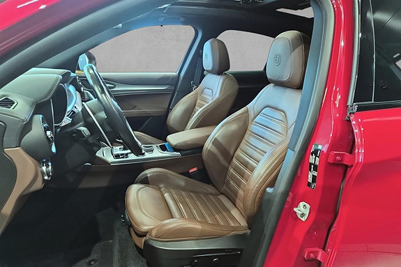 Alfa Romeo Stelvio 9 of 20