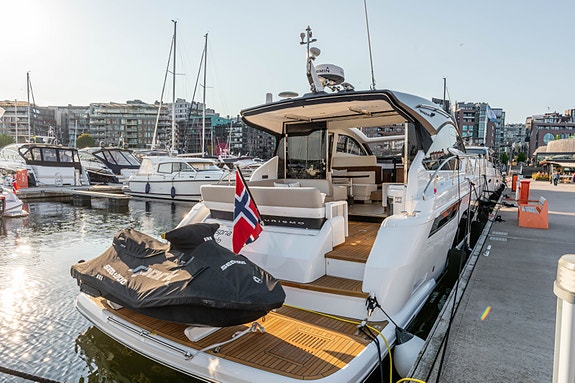 Fairline Targa 50 GT. 2021 modell, Dynamic Positioning, IPS 600 ++ 12 of 30