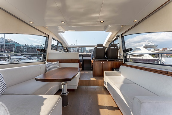 Fairline Targa 50 GT. 2021 modell, Dynamic Positioning, IPS 600 ++ 22 of 30