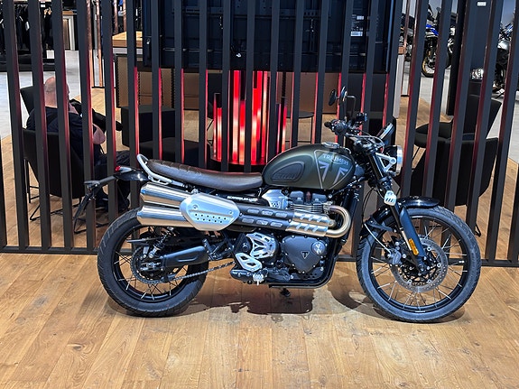 Triumph Scrambler 1200 X 2 of 8