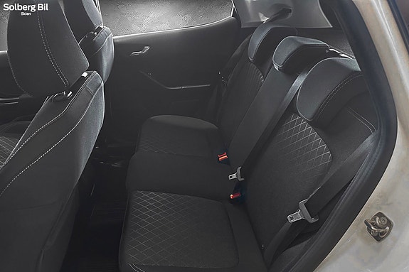 Ford Fiesta 14 of 29