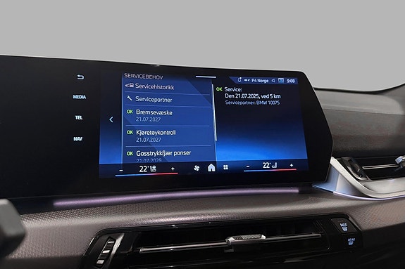 BMW iX2 23 of 26