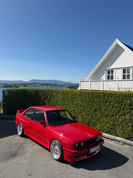 BMW M3 2 of 30