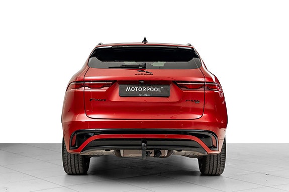 Jaguar F-PACE 3 of 30