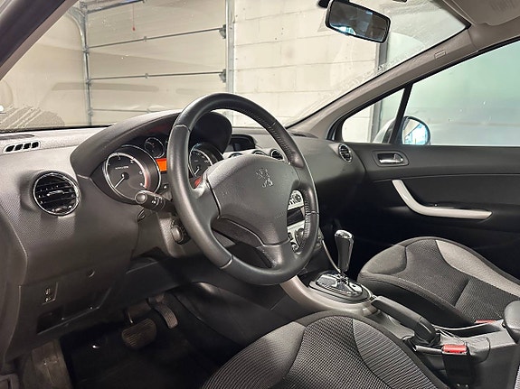 Peugeot 308 11 of 24