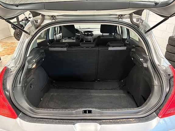 Peugeot 308 7 of 24