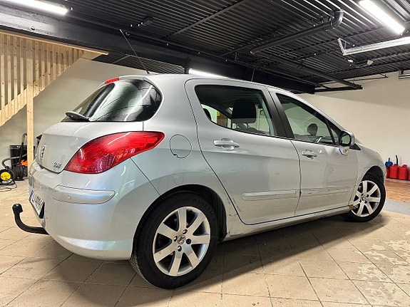 Peugeot 308 5 of 24
