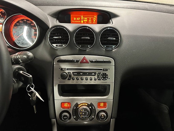 Peugeot 308 14 of 24