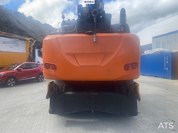 Hitachi ZX220W-7 hjulmaskin 7 of 30