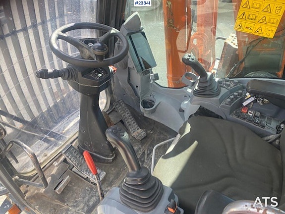 Hitachi ZX220W-7 hjulmaskin 29 of 30