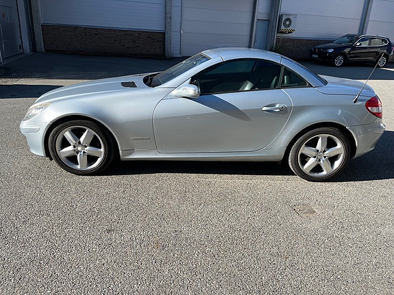 Mercedes-Benz SLK200 14 of 30