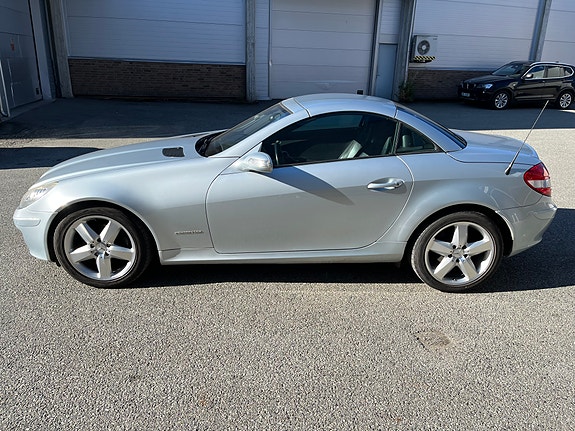 Mercedes-Benz SLK200 24 of 30