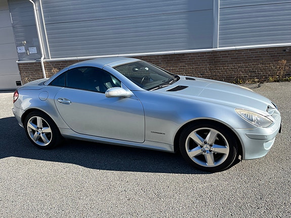 Mercedes-Benz SLK200 17 of 30