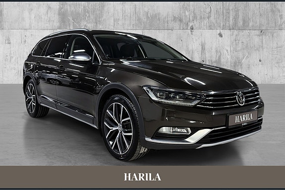 Volkswagen Passat Alltrack 11 of 24