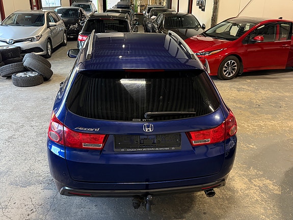 Honda Accord 9 of 30