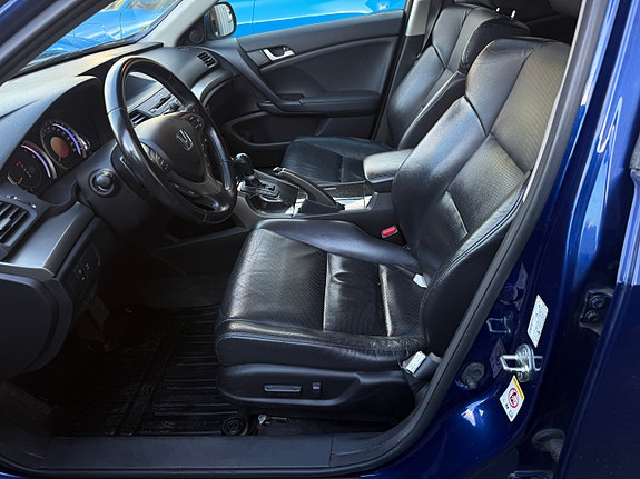 Honda Accord 26 of 30